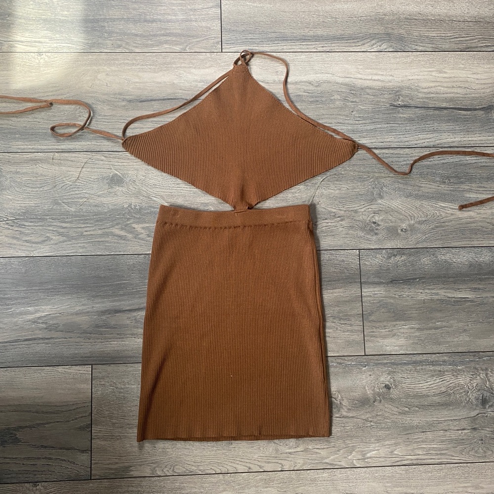 Open Back Ribbed Dress - Picture 9 of 10